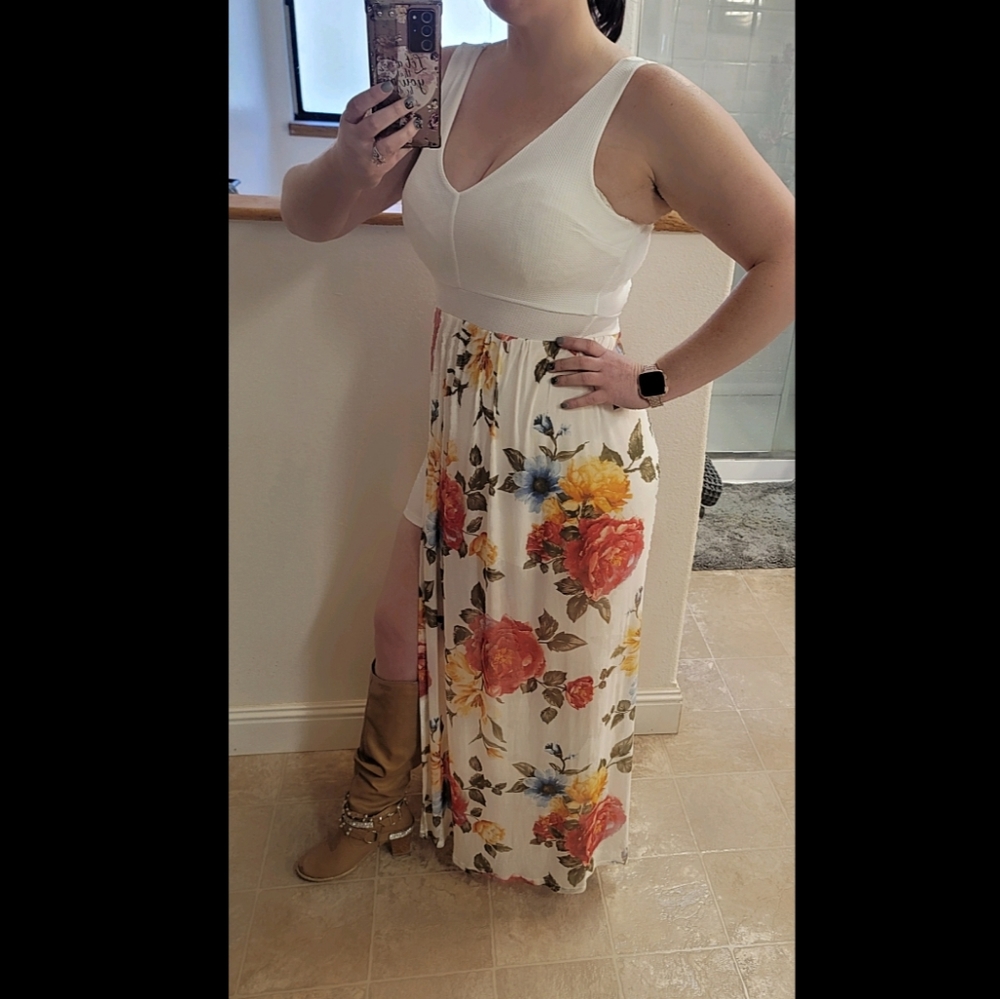 IRIS Sheer maxi bodycon dress w/ slit Super flirty